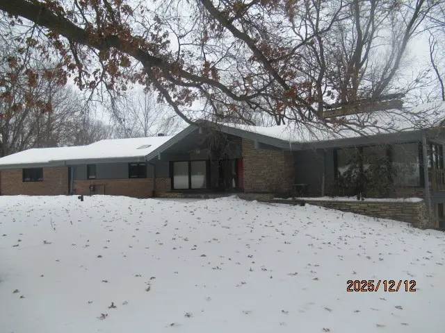 1943 Woodside Drive, Freeport, IL 61032 - Image #2
