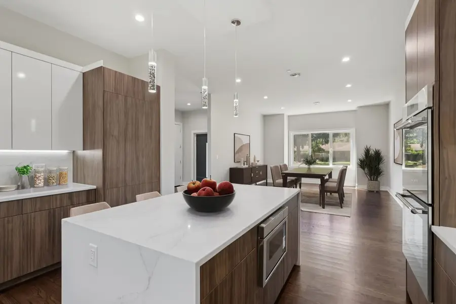 1744 Walnut Circle, Northbrook, IL 60062 - Image #3