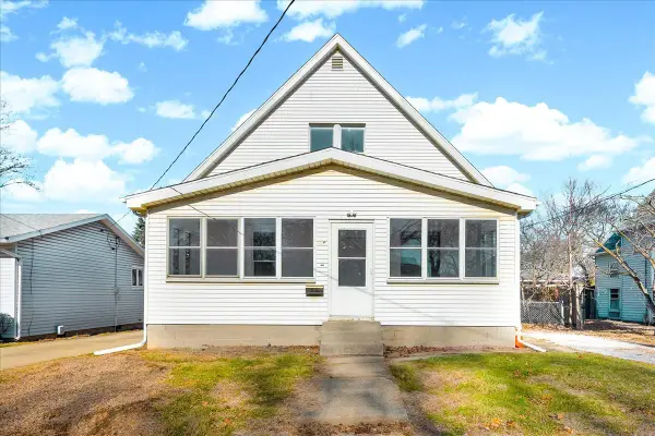 340 E Baker Street, Bloomington, IL 61701