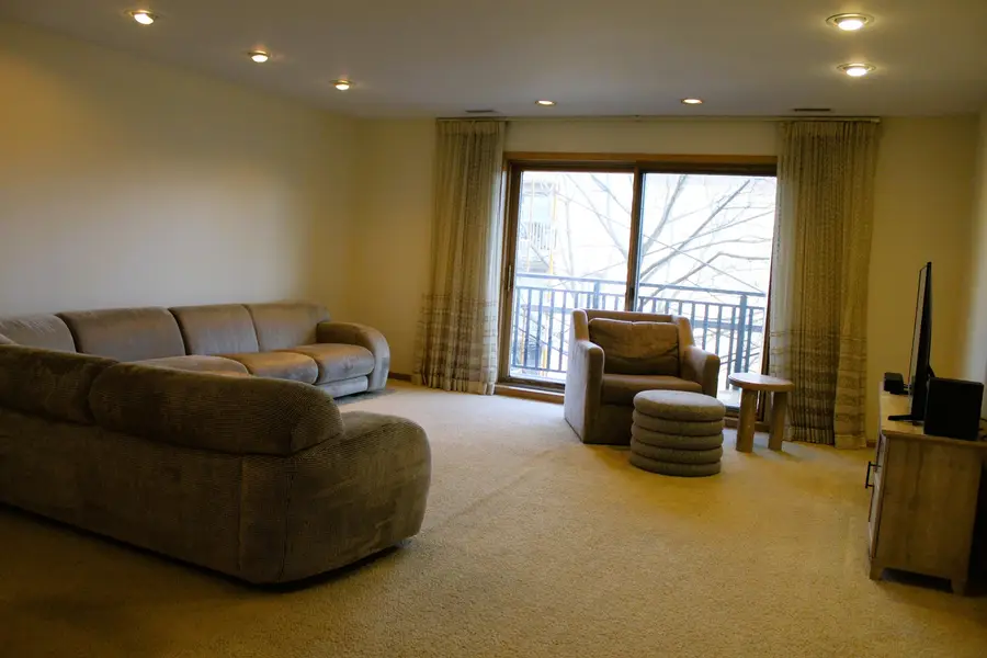 1000 Deerfield Road #304, Highland Park, IL 60035 - Image #3