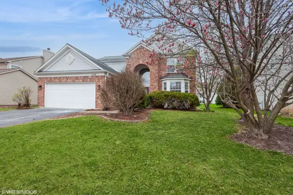 1110 Oakhill Drive, Aurora, IL 60502