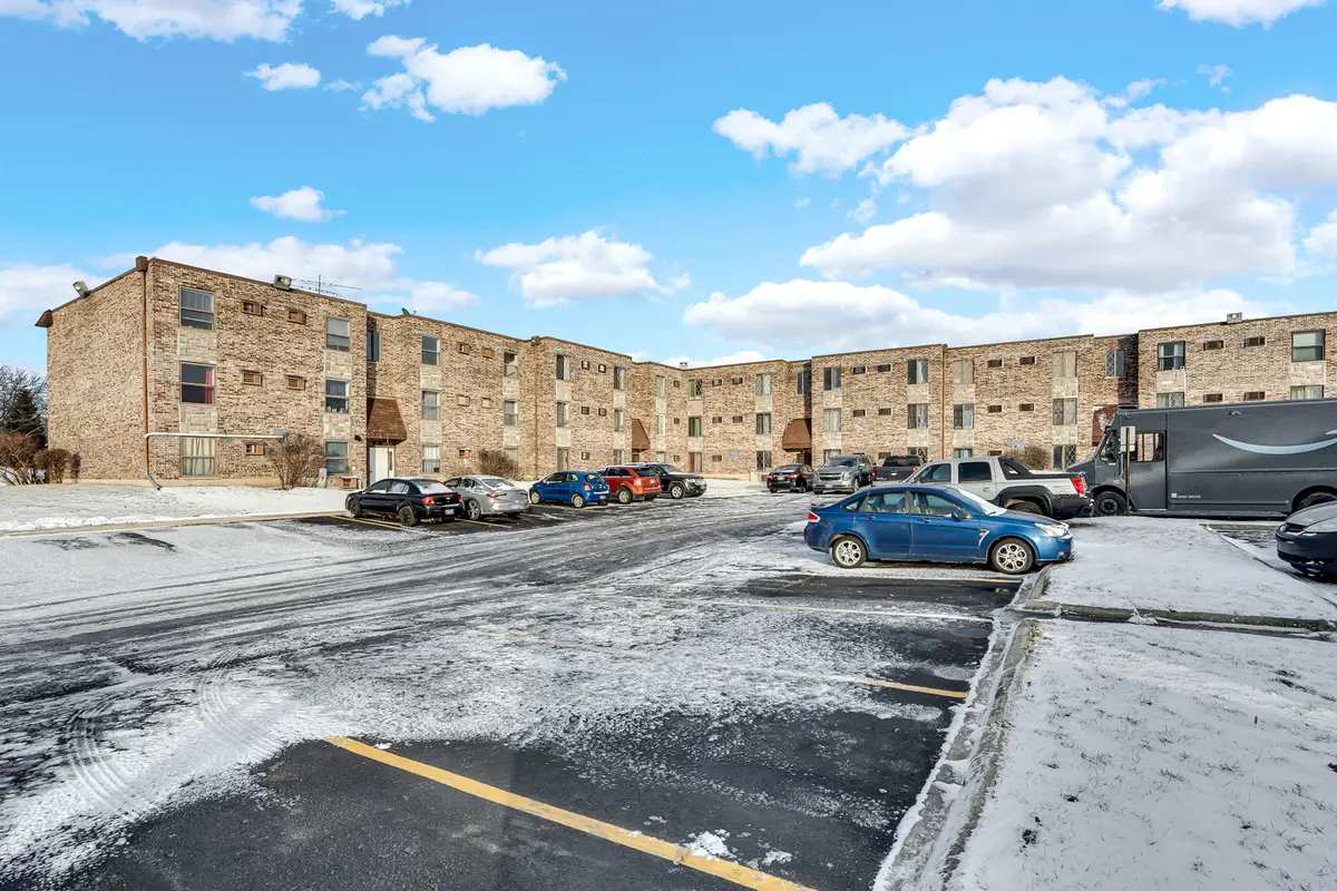 Address Withheld By Seller, Addison, IL 60101 - Image #1