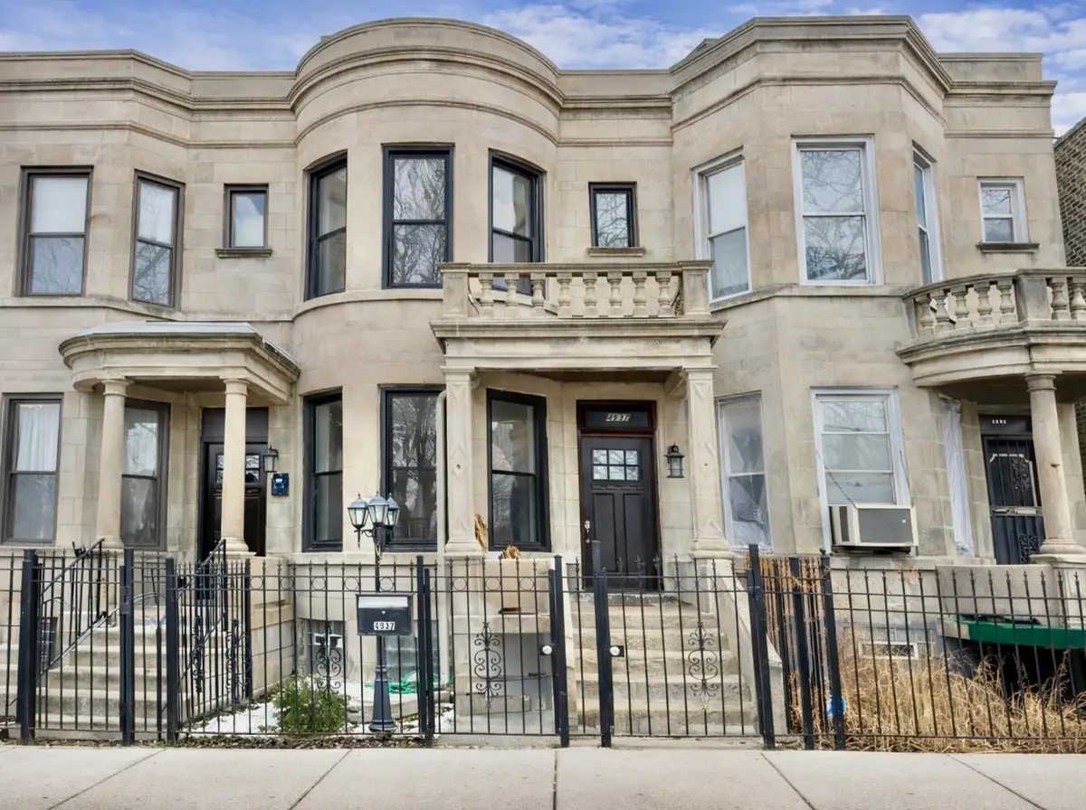 4937 S Prairie Avenue, Chicago, IL 60615 - Image #1