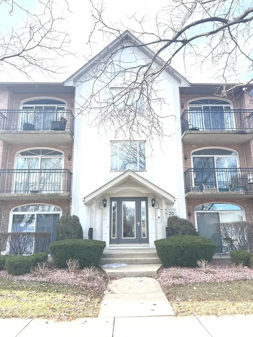 9420 S 77th Court #2E, Hickory Hills, IL 60457 - Image #1