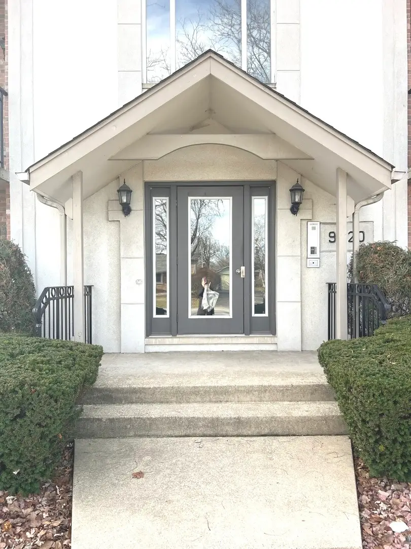 9420 S 77th Court #2E, Hickory Hills, IL 60457 - Image #2