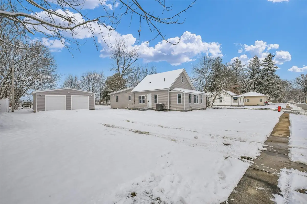 514 S Maple Street, Farmer City, IL 61842 - Image #1