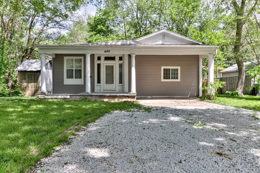 1402 Stout Drive, Urbana, IL 61802 - Image #2