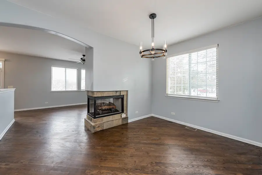 367 N Carlisle Court, Round Lake, IL 60073 - Image #3