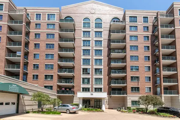 750 Pearson Street #904, Des Plaines, IL 60016