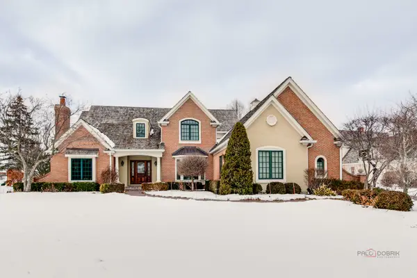 1950 W Southmeadow Lane, Lake Forest, IL 60045