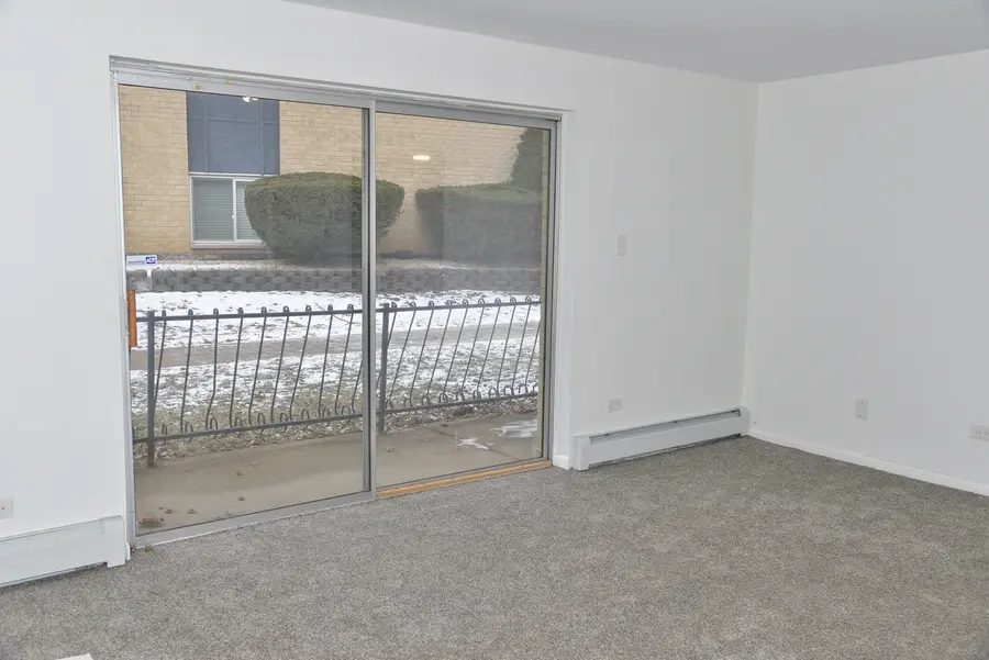 Address Withheld By Seller, Palos Hills, IL 60465 - Image #3