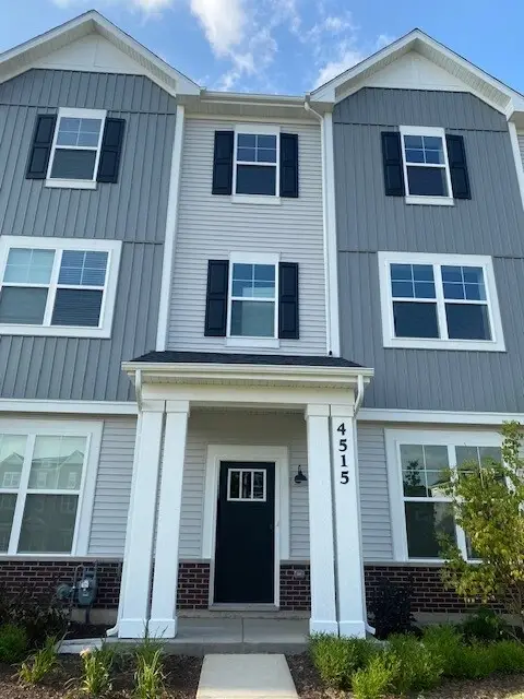 4515 Chelsea Manor Circle #4515, Aurora, IL 60504 - Image #1