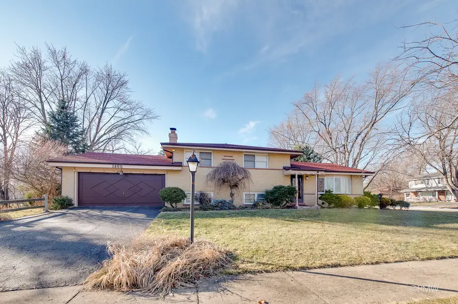 1800 N Iris Drive, Palatine, IL 60074 - Image #2