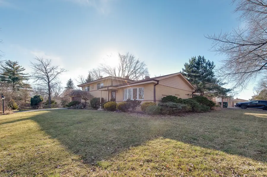 1800 N Iris Drive, Palatine, IL 60074 - Image #3