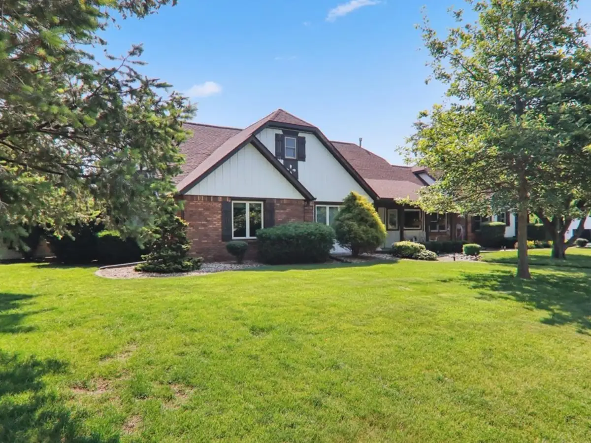 2215 Woodfield Road, Bloomington, IL 61704 - Image #1