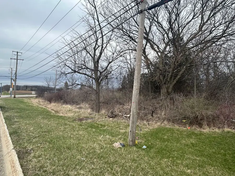 31101 N Fairfield Road, Grayslake, IL 60030 - Image #3