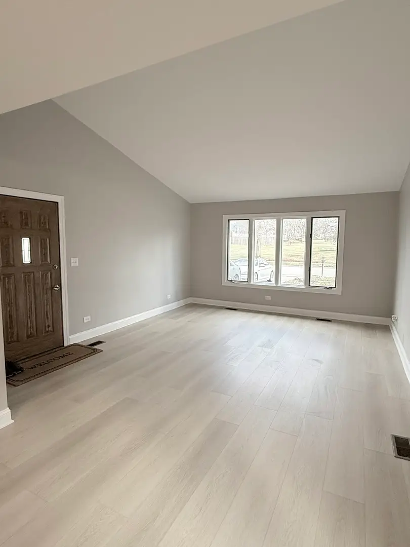 306 Brookdale Drive #A, Bloomingdale, IL 60108 - Image #2