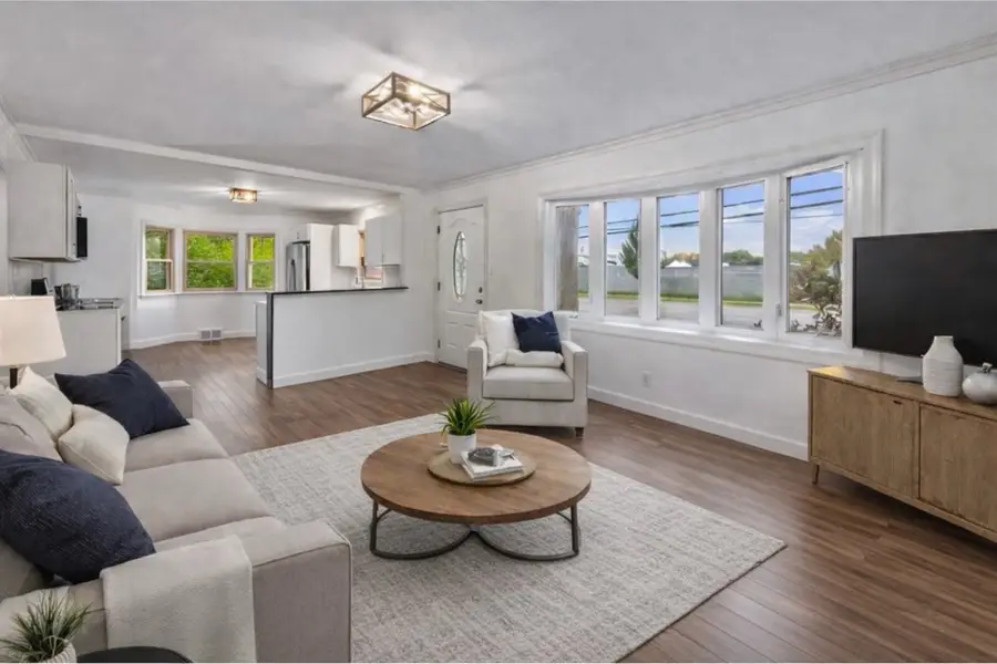 3019 W Lincoln Road, McHenry, IL 60051 - Image #3