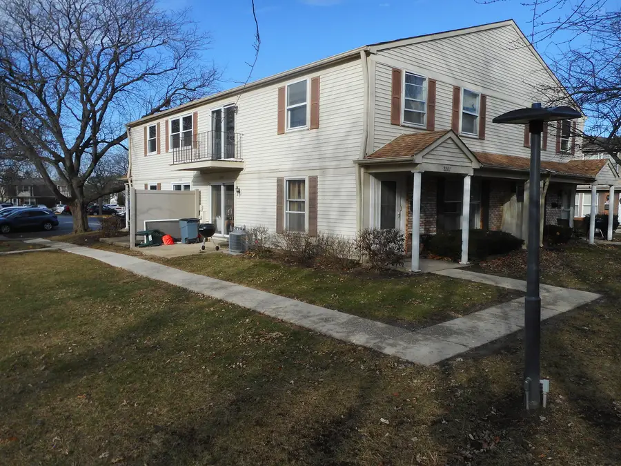 2207 Ramsey Circle, Schaumburg, IL 60194 - Image #2