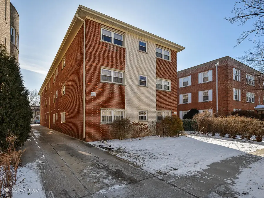 2067 W Farwell Avenue #3S, Chicago, IL 60645 - #2