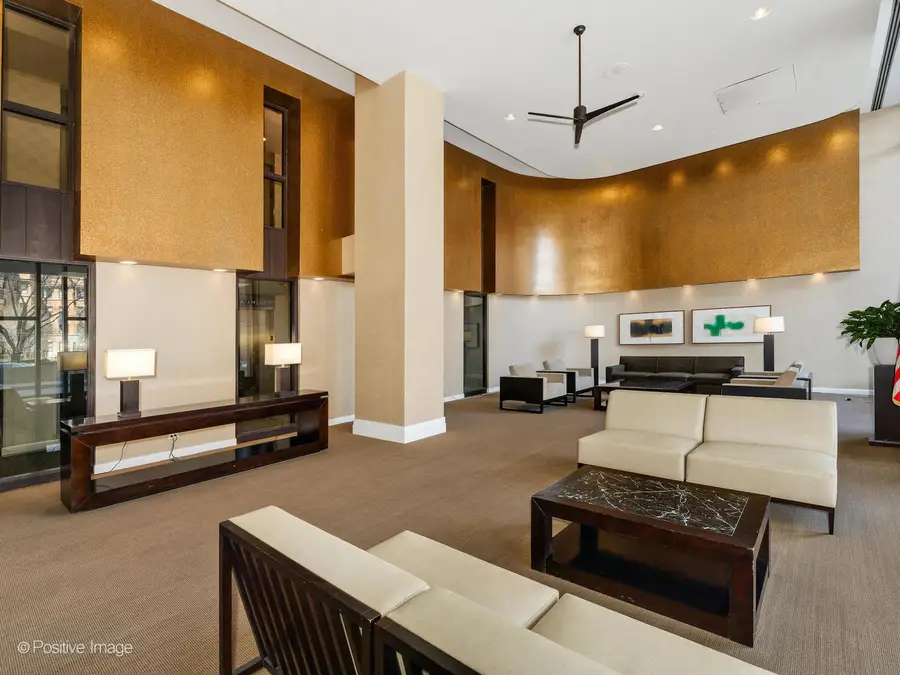 3930 N Pine Grove Avenue #2611, Chicago, IL 60613 - Image #2