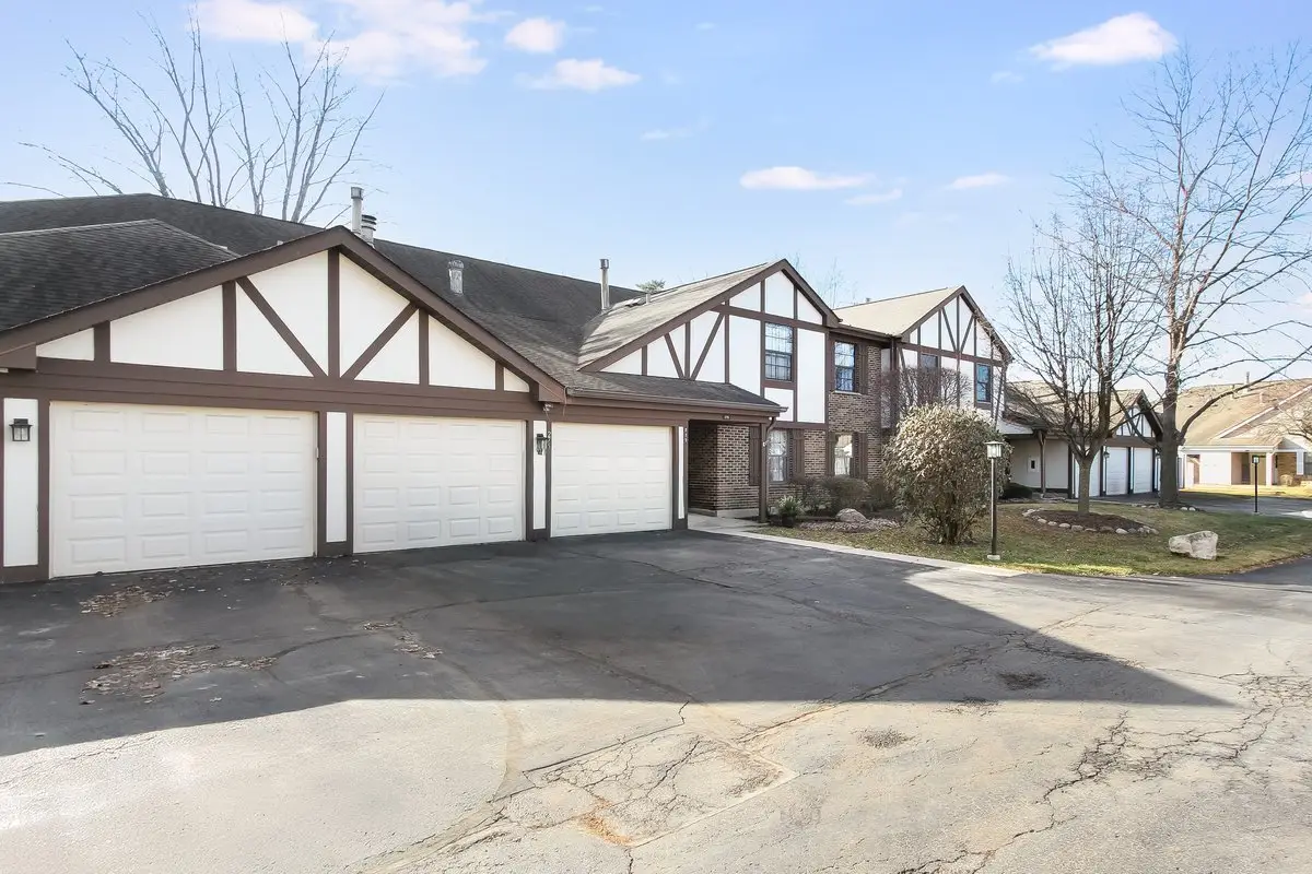 275 Wilmette Court #B1, Schaumburg, IL 60193 - Image #1
