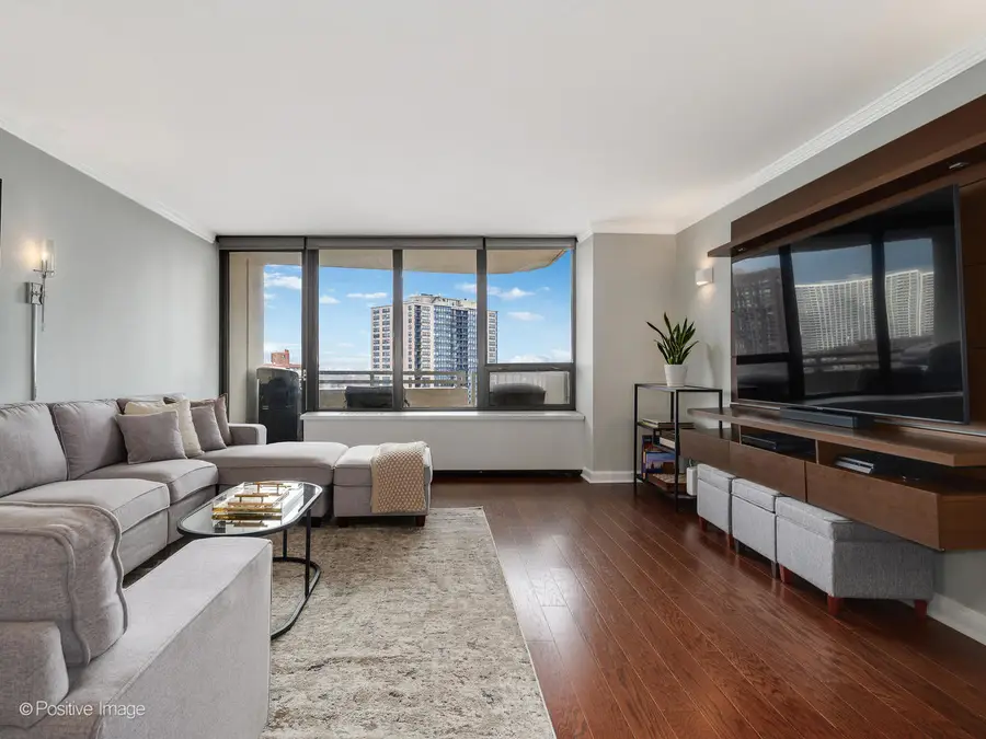 3930 N Pine Grove Avenue #1011, Chicago, IL 60613 - Image #3