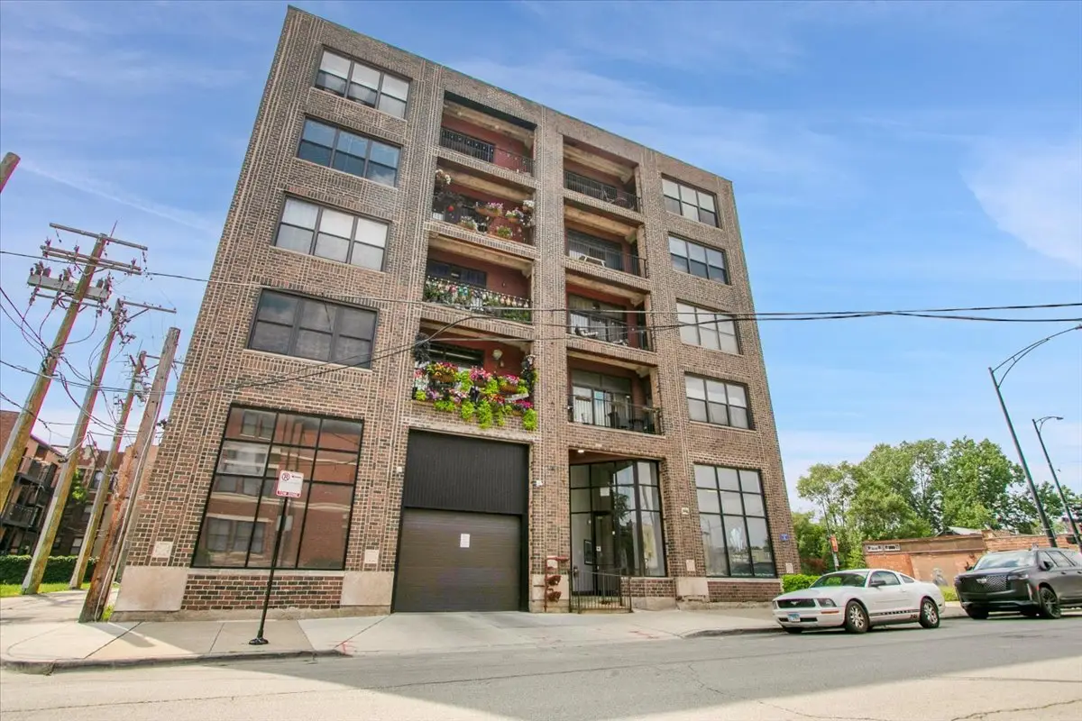 809 E 40th Street #4-4, Chicago, IL 60653 - Image #1