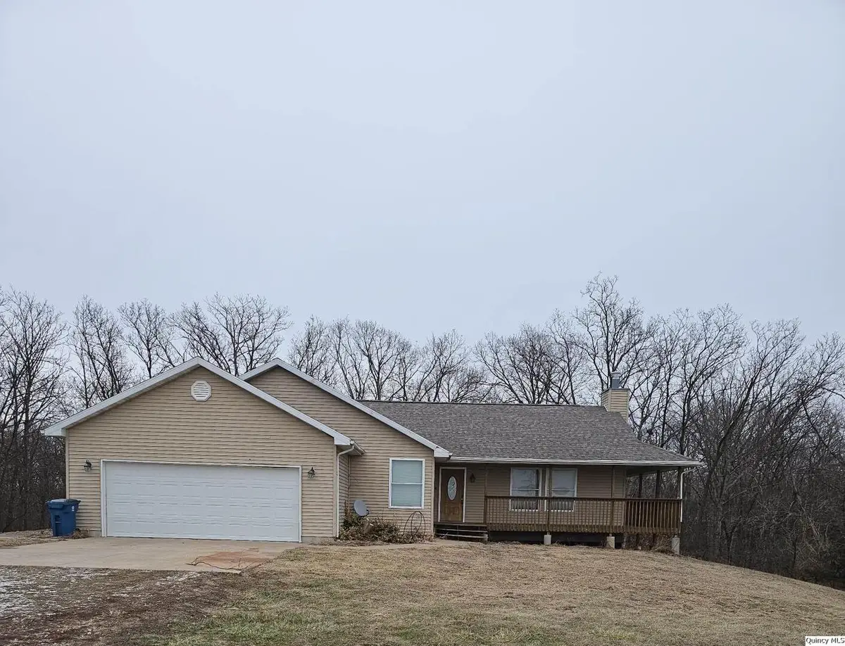 2810 E 1400th Avenue, Loraine, IL 62349 - Image #1