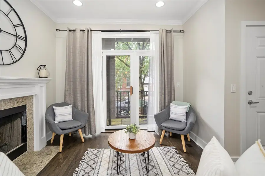 1511 W Walton Street #1, Chicago, IL 60642 - Image #3