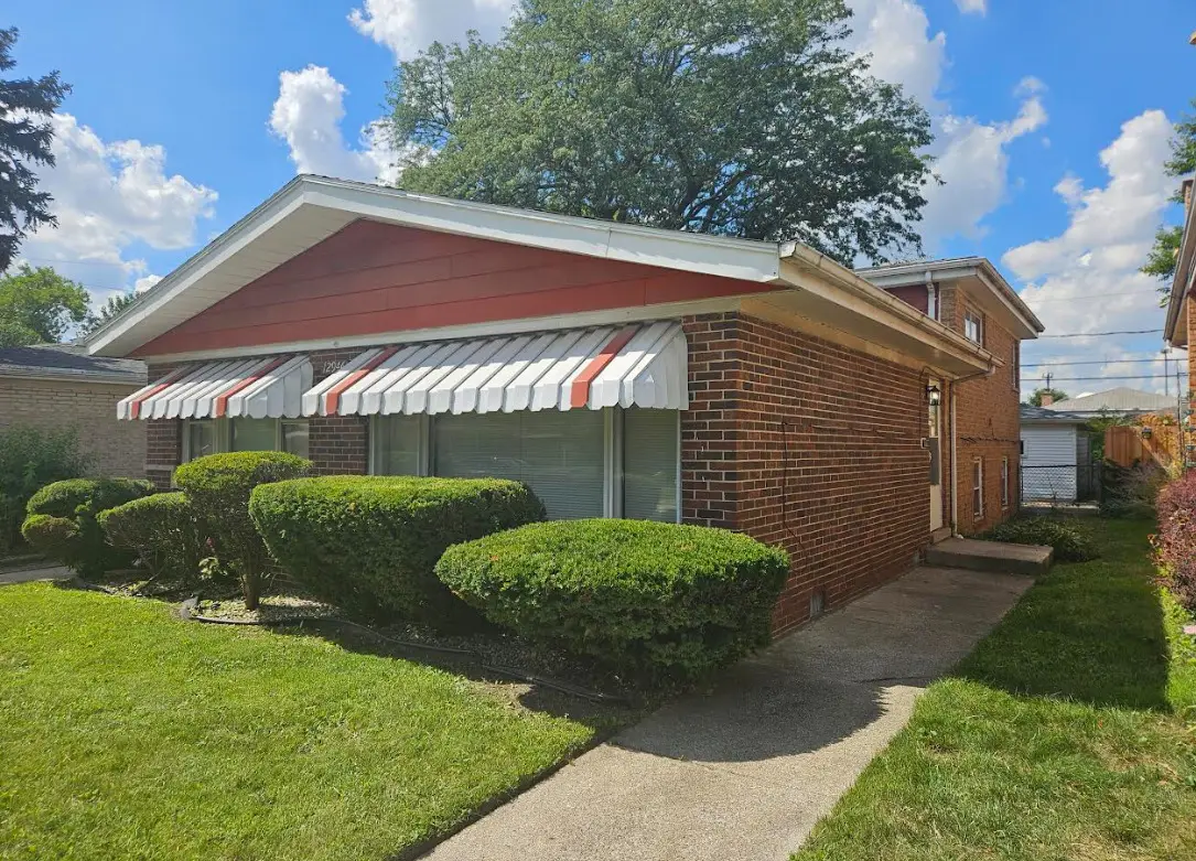 12946 S Carpenter Street, Calumet Park, IL 60827 - Image #1