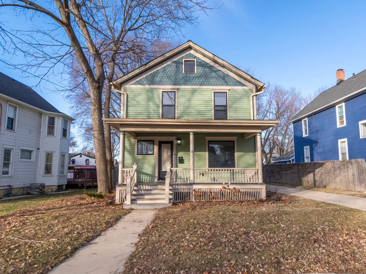 357 W Park Avenue, Aurora, IL 60506 - Image #1