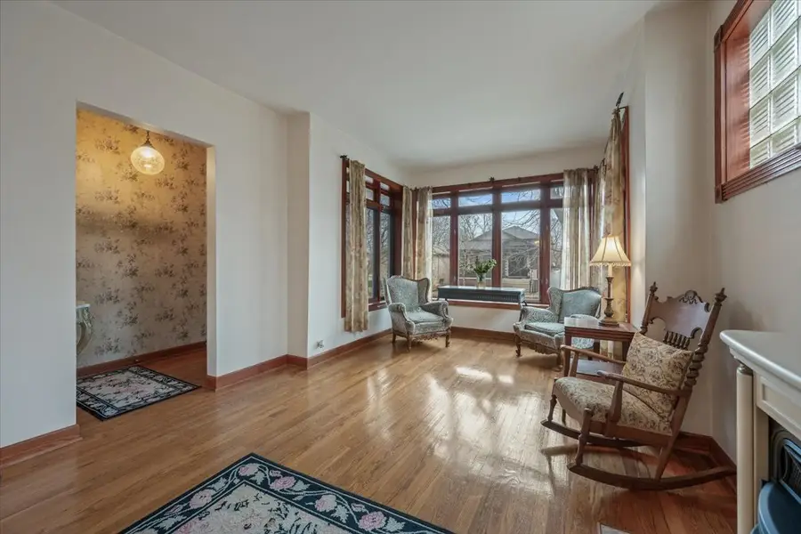10704 S Albany Avenue, Chicago, IL 60655 - Image #3