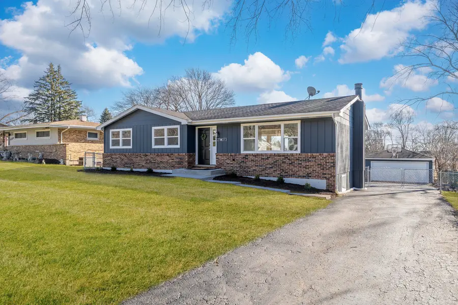 27W073 Jewell Road, Winfield, IL 60190 - Image #2