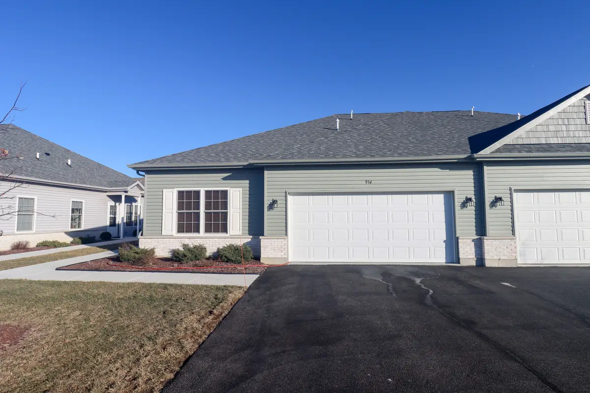 934 Lexington Street, McHenry, IL 60050 - Image #1