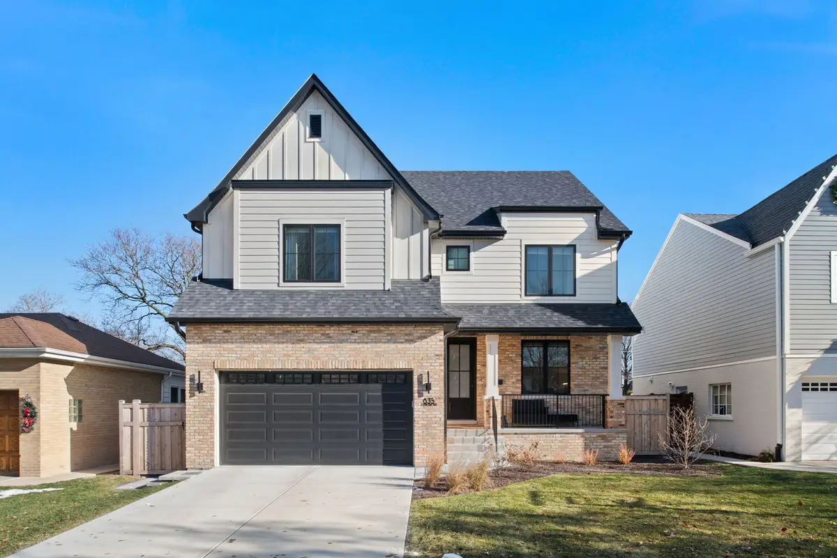 835 S Ashland Avenue, La Grange, IL 60525 - Image #1