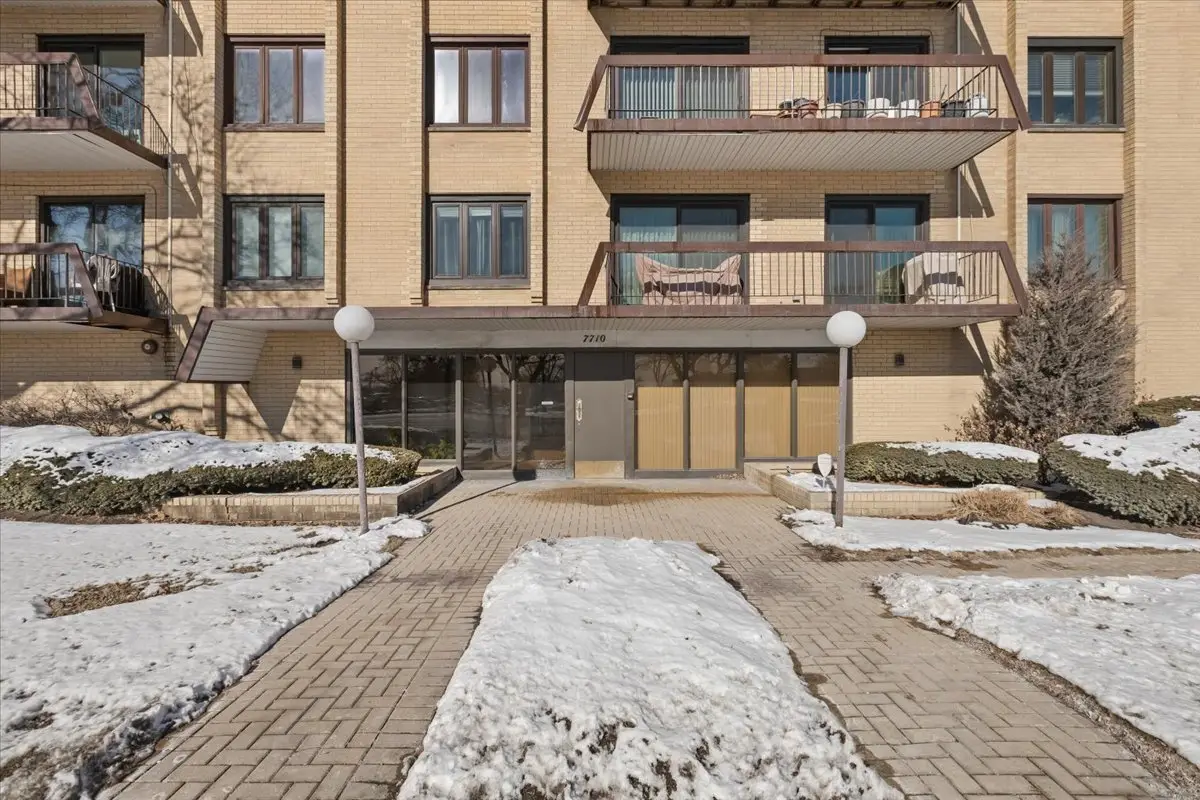 7710 Dempster #404, Morton Grove, IL 60053 - #1