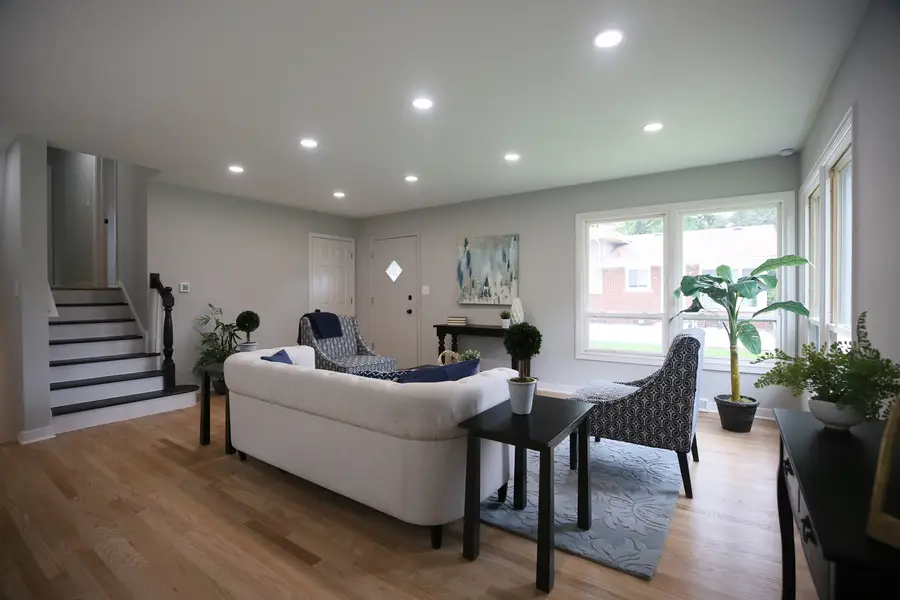 728 N Parker Street, Elmhurst, IL 60126 - Image #3