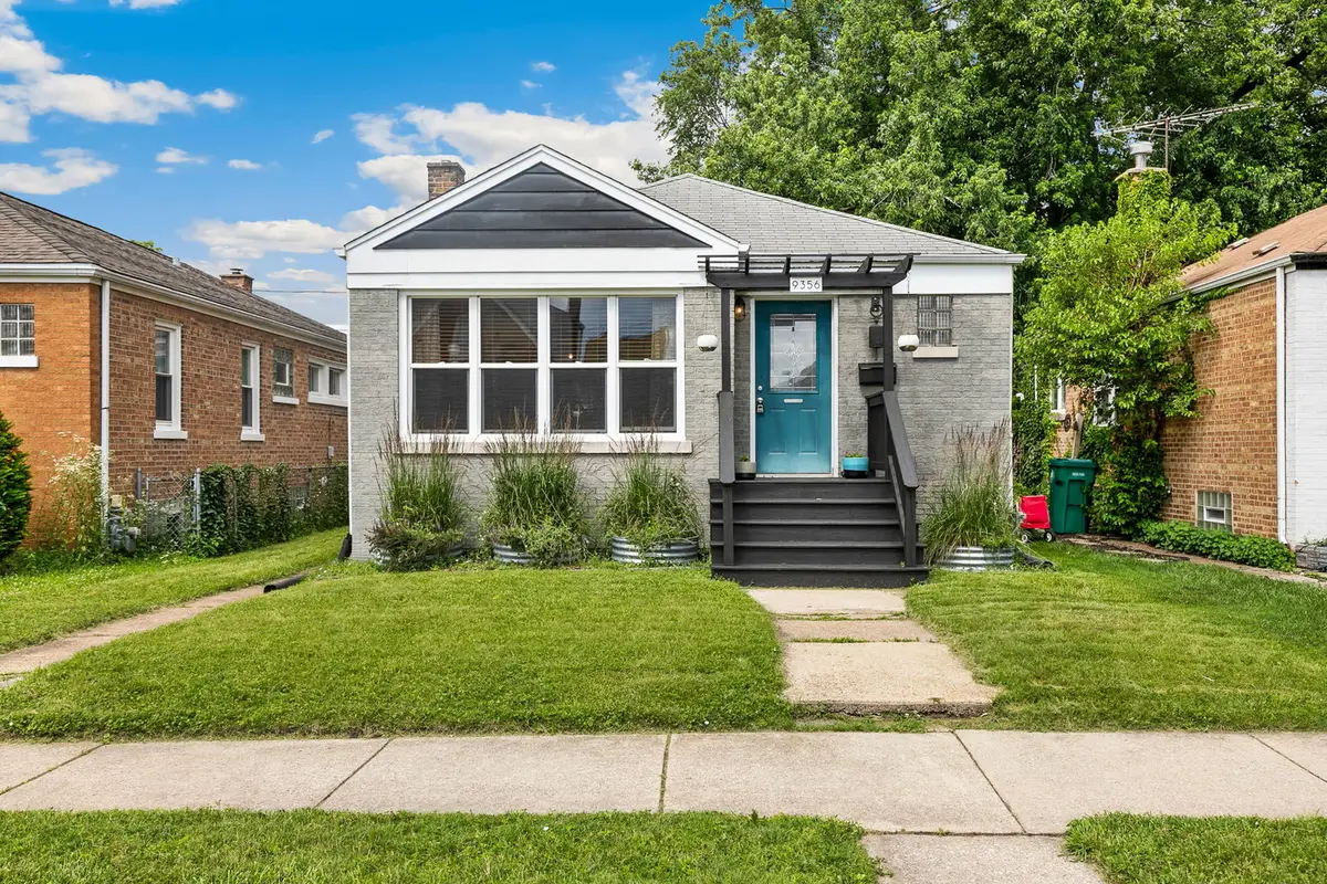 9356 S Richmond Avenue, Evergreen Park, IL 60805 - #1