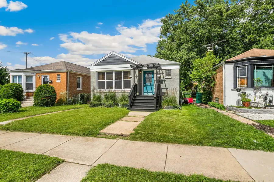 9356 S Richmond Avenue, Evergreen Park, IL 60805 - #2