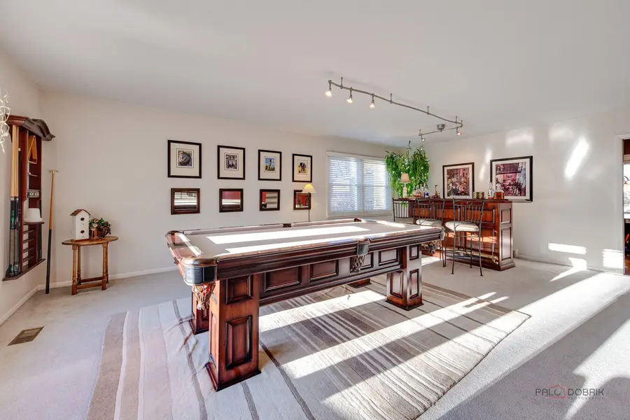 1810 E Waverly Drive, Arlington Heights, IL 60004 - Image #3