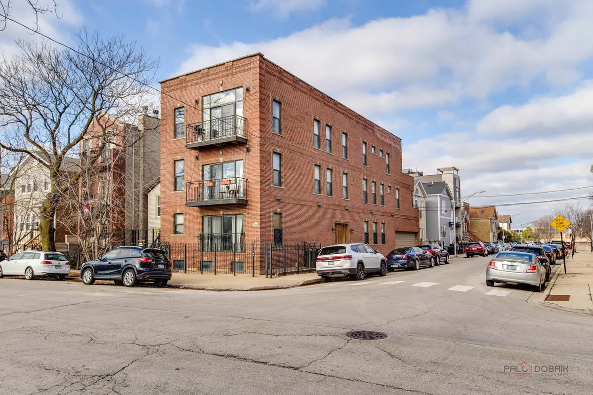 1226 W Huron Street #301, Chicago, IL 60642 - Image #1