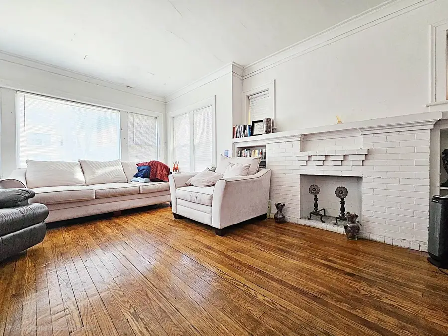 7949 S Rhodes Avenue, Chicago, IL 60619 - Image #2