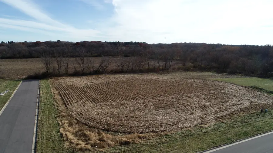 10301 Creekside Place, Belvidere, IL 61008 - Image #2