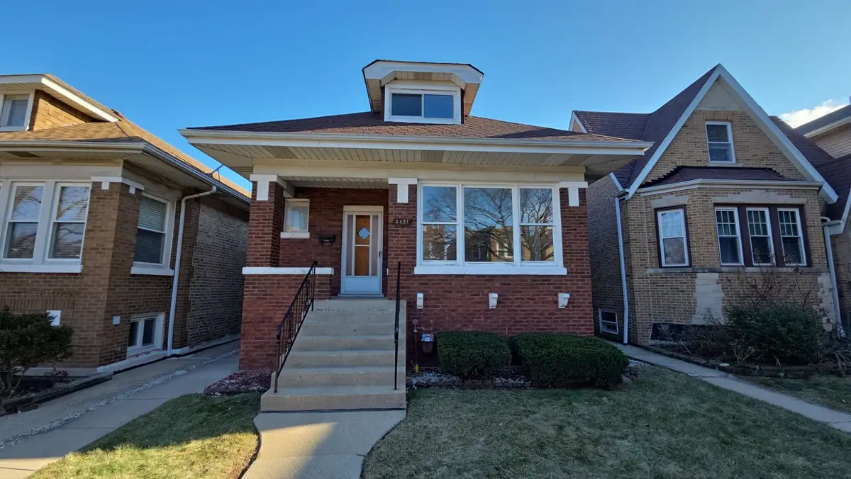 4431 N Marmora Avenue, Chicago, IL 60630 - Image #1