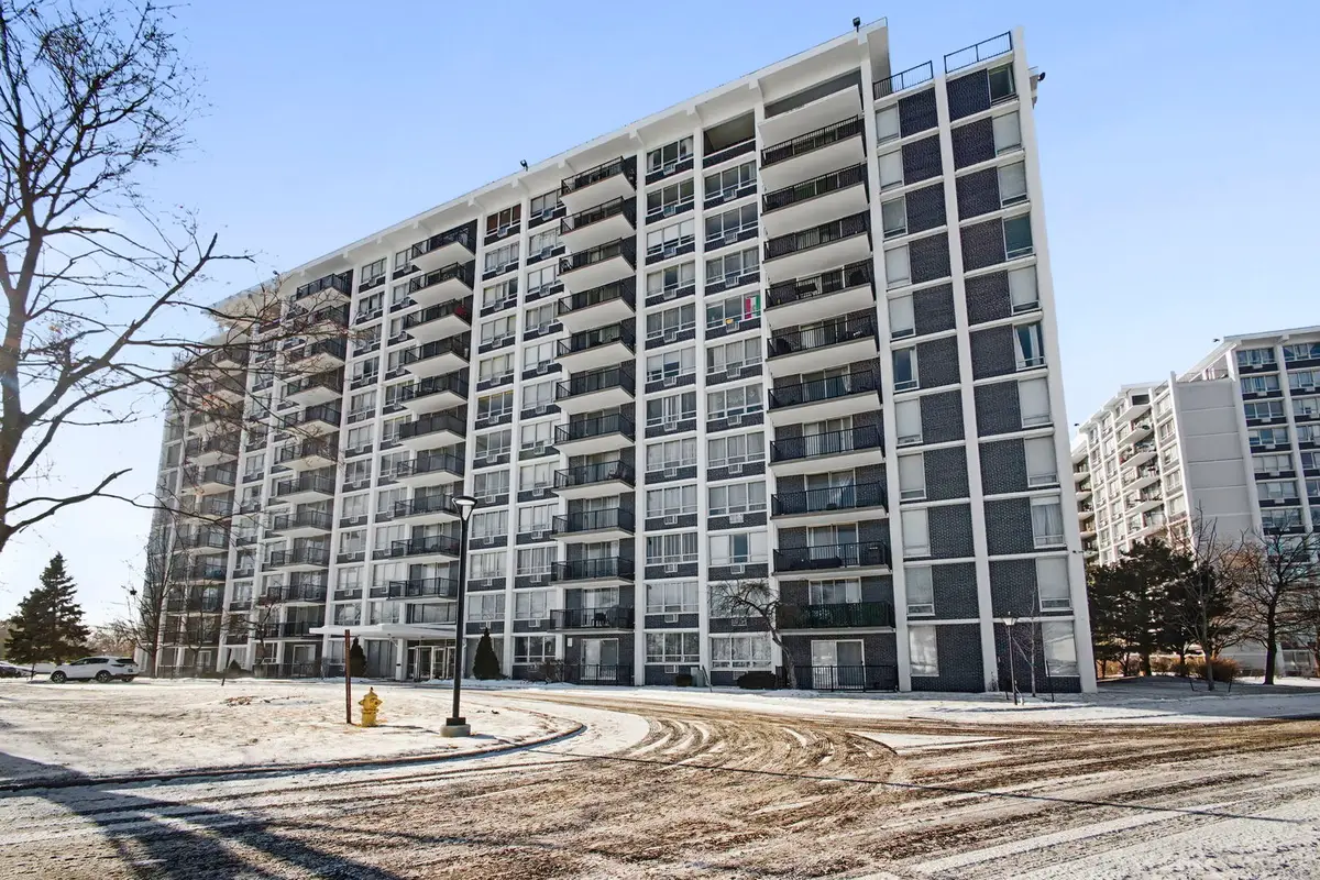 8801 W Golf Road #6E, Niles, IL 60714 - Image #1