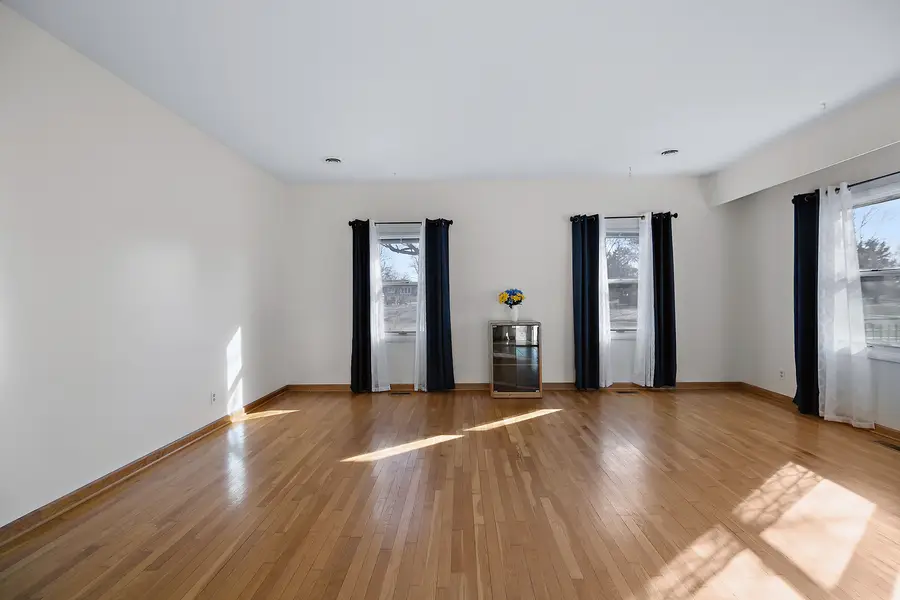 123 Crescent Lane, Cabery, IL 60919 - Image #3