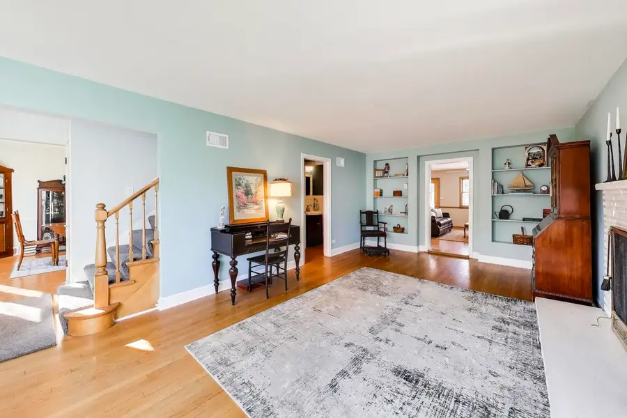 200 S Derbyshire Lane, Arlington Heights, IL 60004 - Image #3
