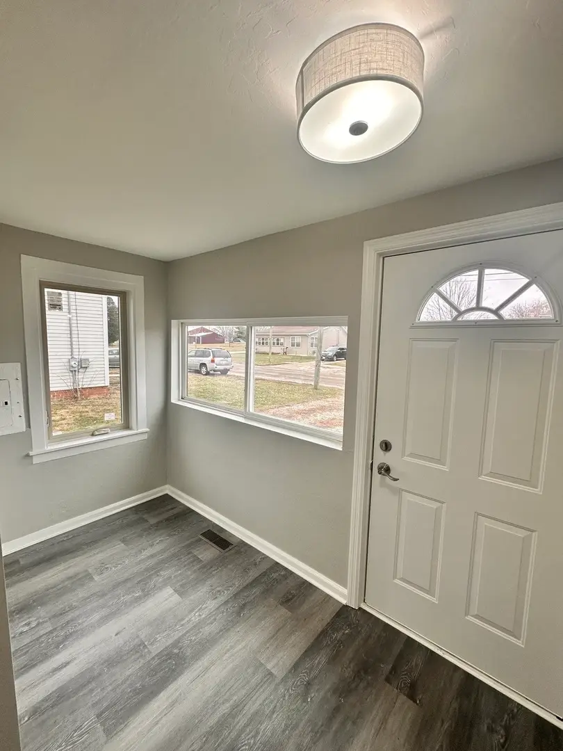 920 Hall Street, Streator, IL 61364 - Image #2