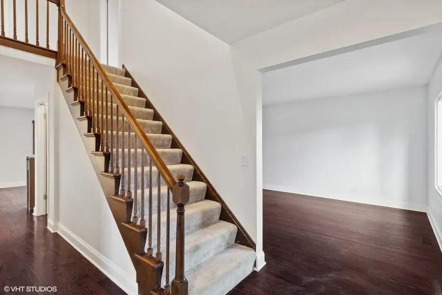 366 Ventura Club Drive, Roselle, IL 60172 - Image #2